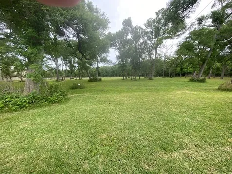 534 Private Road 652 Sargent TX 77414