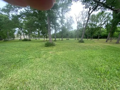 534 Private Road 652 Sargent TX 77414