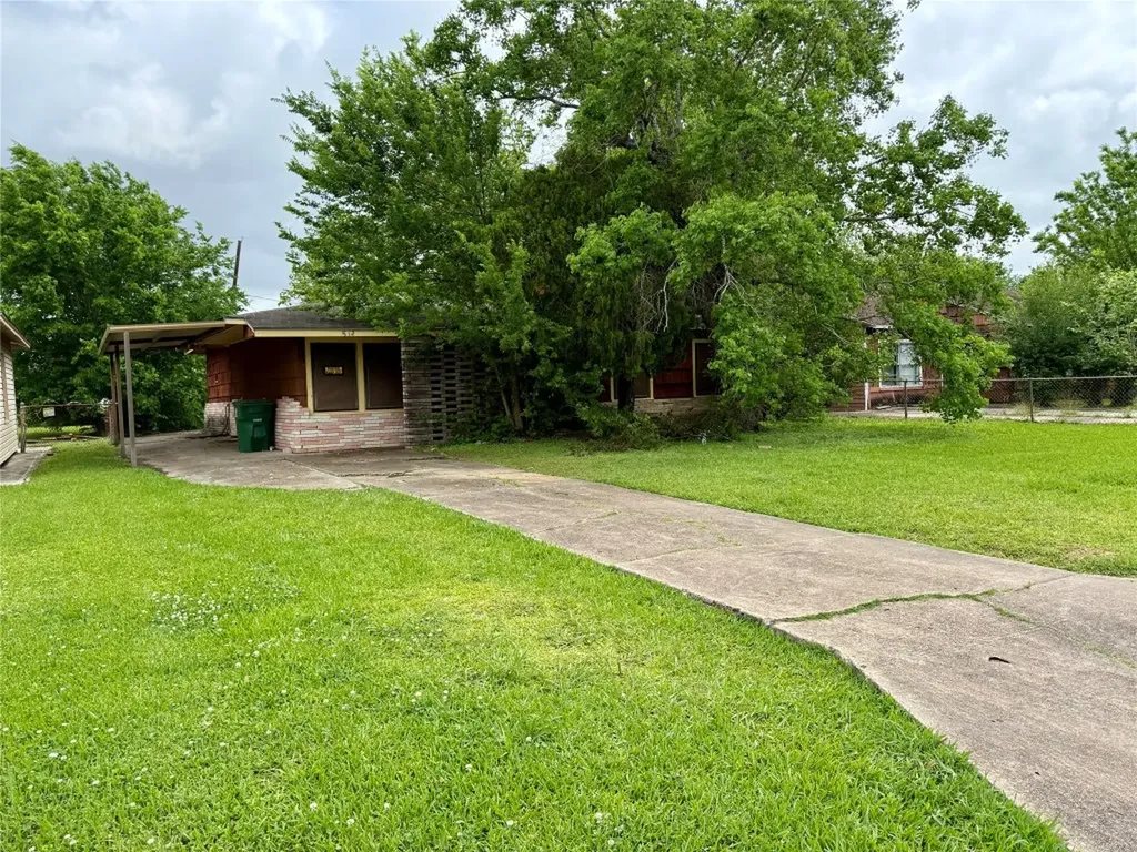 5123 Willow Glen Drive Houston TX 77033