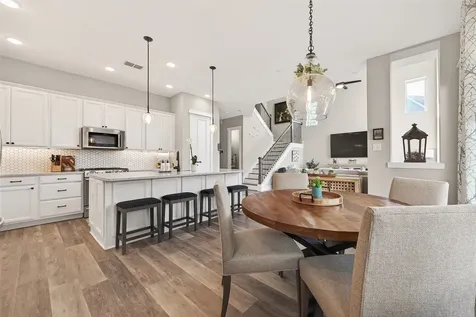 2506 Turnbull Drive Houston TX 77008