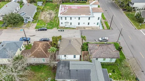 3705 Avenue Q 1/2 Galveston TX 77550