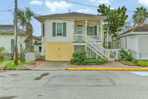 3705 Avenue Q 1/2 Galveston TX 77550