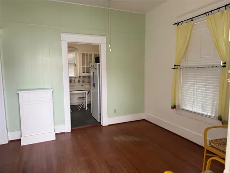 3705 Avenue Q 1/2 Galveston TX 77550