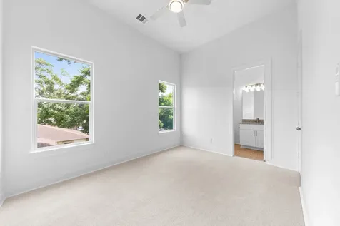 4710 Gunter Street Houston TX 77020
