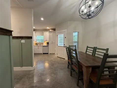133 Ellis Lane West Columbia TX 77486