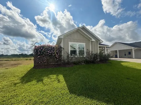 133 Ellis Lane West Columbia TX 77486