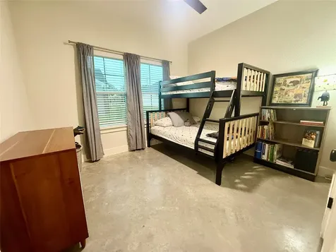 133 Ellis Lane West Columbia TX 77486