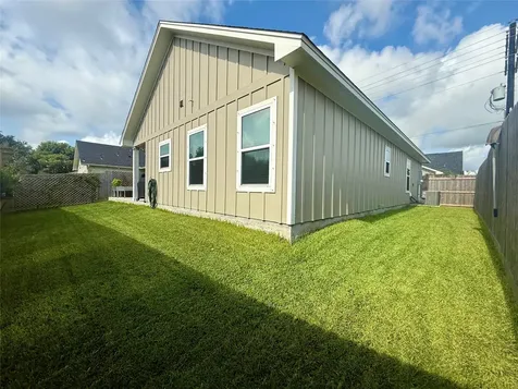 133 Ellis Lane West Columbia TX 77486