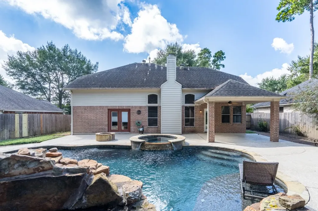 1314 Pine Brook Tomball TX 77375