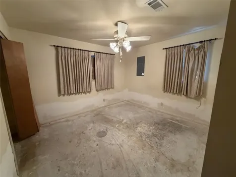 1532 Sunny Acres Winnie TX 77665