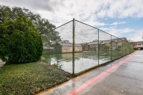 2336 Shadowdale Drive Houston TX 77043
