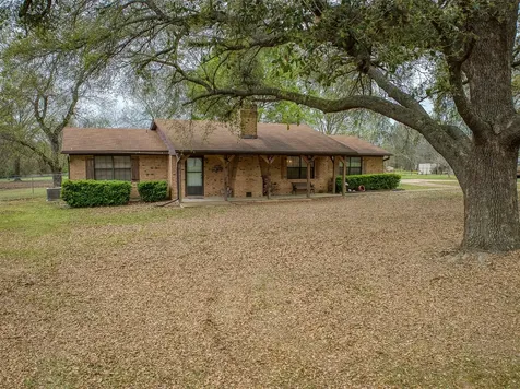 397 County Road 1500 Crockett TX 75835