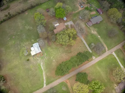 397 County Road 1500 Crockett TX 75835