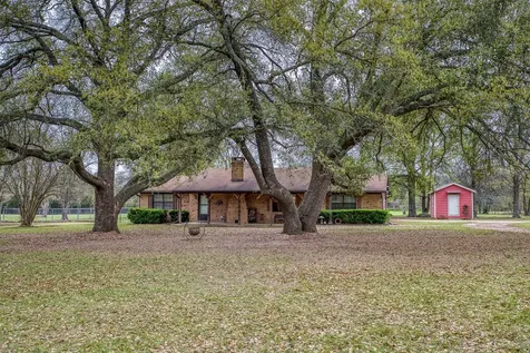 397 County Road 1500 Crockett TX 75835