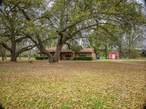 397 County Road 1500 Crockett TX 75835