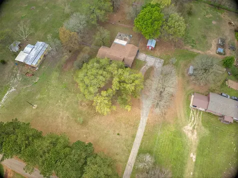 397 County Road 1500 Crockett TX 75835