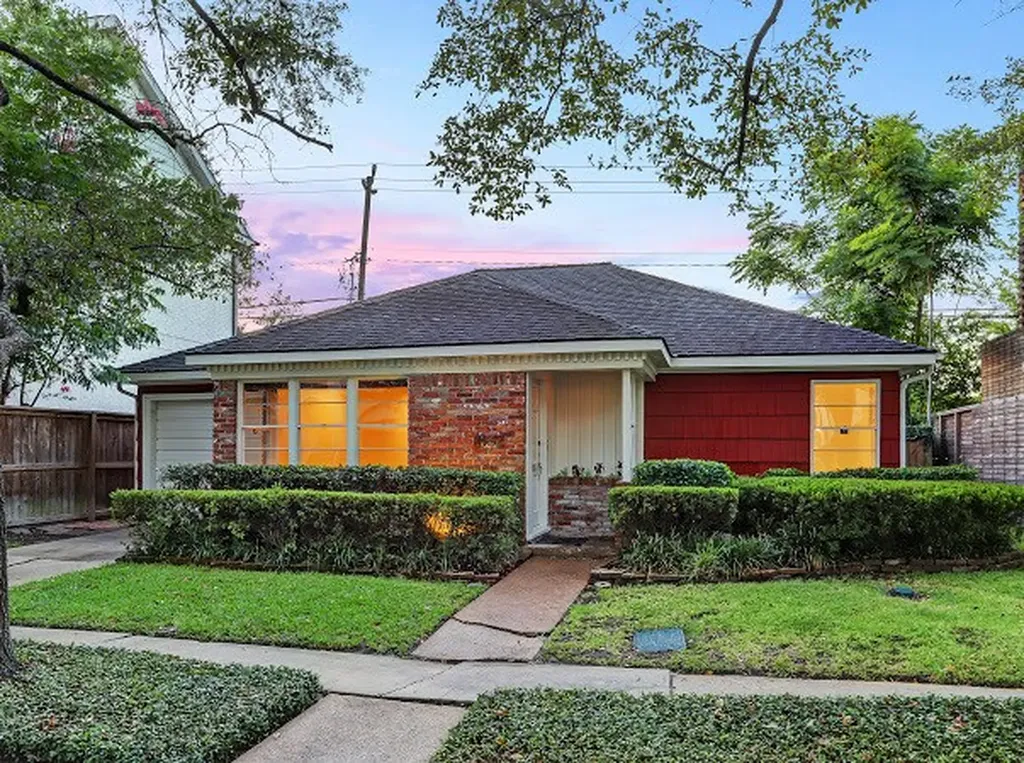 1652 Vassar Street Houston TX 77006