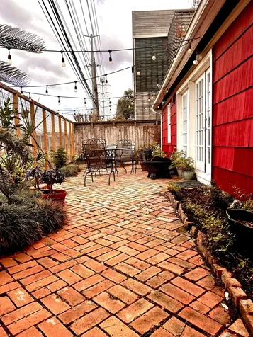 1652 Vassar Street Houston TX 77006
