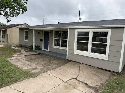 815 W 12th Street Freeport TX 77541