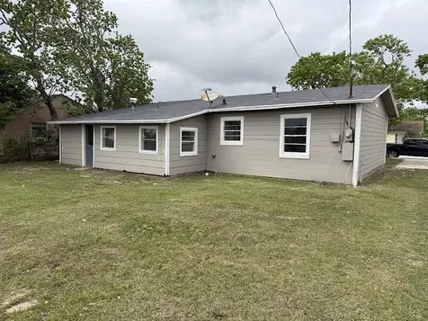 815 W 12th Street Freeport TX 77541