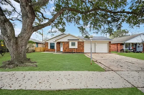 1709 Capri Lane Seabrook TX 77586