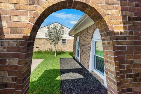 15803 Echo Hill Drive Houston TX 77059