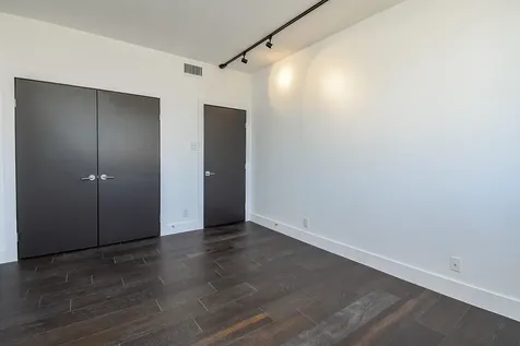 49 Briar Hollow Lane 406 Houston TX 77027
