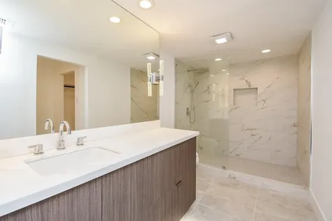 49 Briar Hollow Lane 406 Houston TX 77027