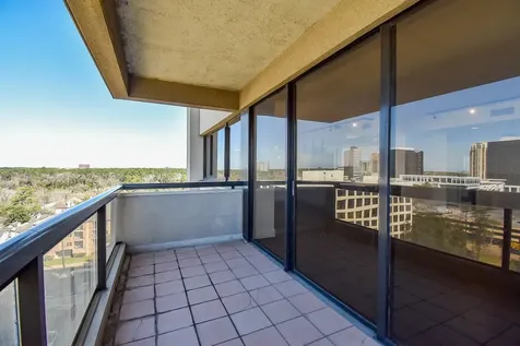 49 Briar Hollow Lane 406 Houston TX 77027