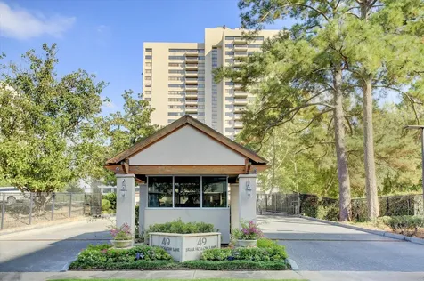 49 Briar Hollow Lane 406 Houston TX 77027