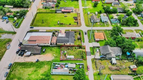 8617 Gibbons Street Houston TX 77012