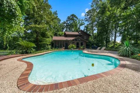 426 Nursery Road The Woodlands TX 77380