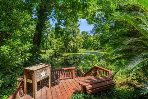 426 Nursery Road The Woodlands TX 77380