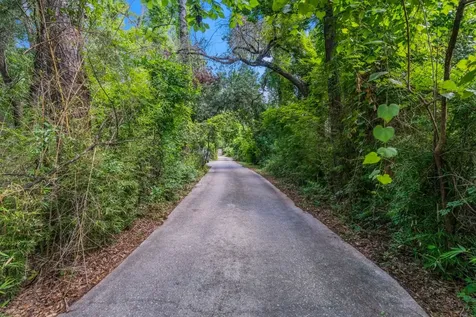 426 Nursery Road The Woodlands TX 77380