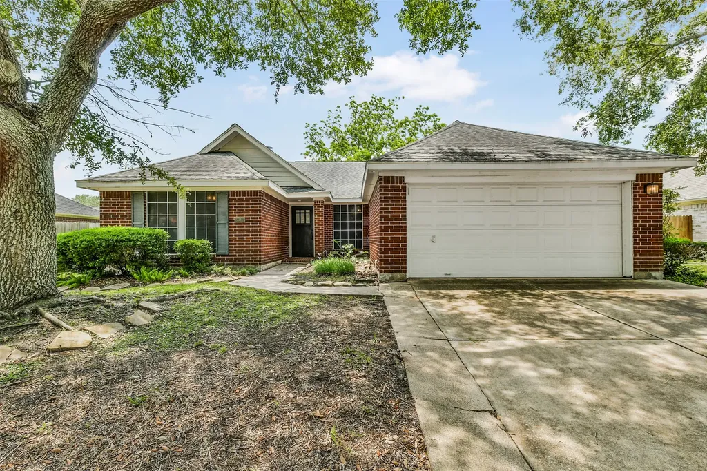 2910 Queen Victoria Street Pearland TX 77581
