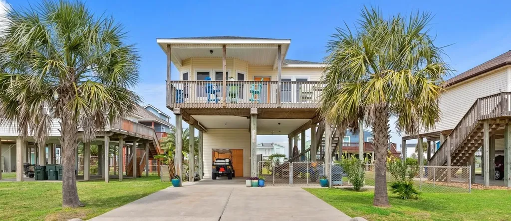23154 Fresca Street Galveston TX 77554