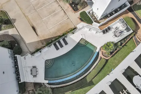 168 Lake Point Boulevard 104 Montgomery TX 77356