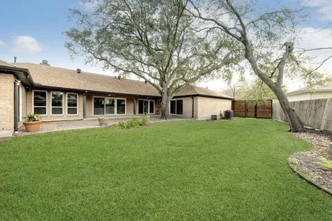 13026 Thatcher Drive Houston TX 77077