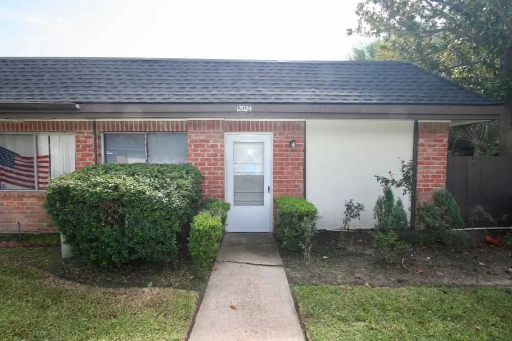 12024 Mighty Oak Drive A Houston TX 77066