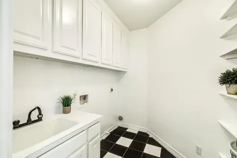 113 Rosewood Street Lake Jackson TX 77566