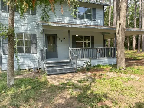 117 Amanda Street Conroe TX 77304