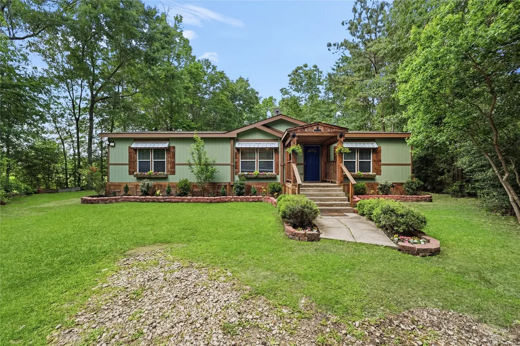 1249 County Road 2309 Cleveland TX 77327