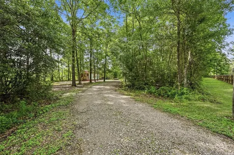1249 County Road 2309 Cleveland TX 77327