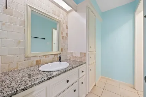 12106 Cypresswood Drive Houston TX 77070