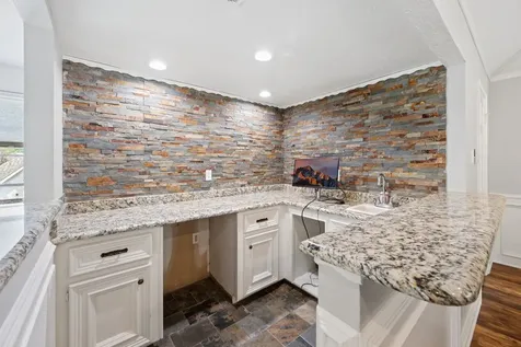 12106 Cypresswood Drive Houston TX 77070