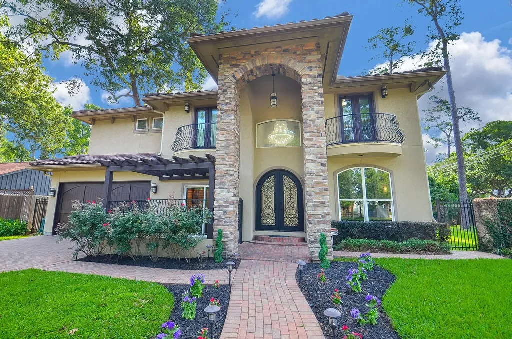 1402 Lynnview Drive Houston TX 77055