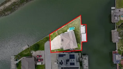 925 Bonita Street Bayou Vista TX 77563