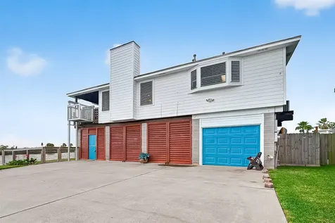 925 Bonita Street Bayou Vista TX 77563