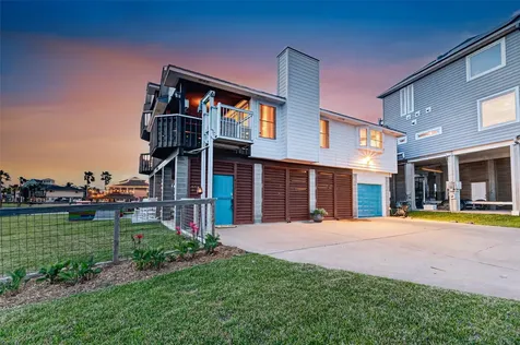 925 Bonita Street Bayou Vista TX 77563