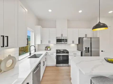 243 Rebecca Street F Houston TX 77022